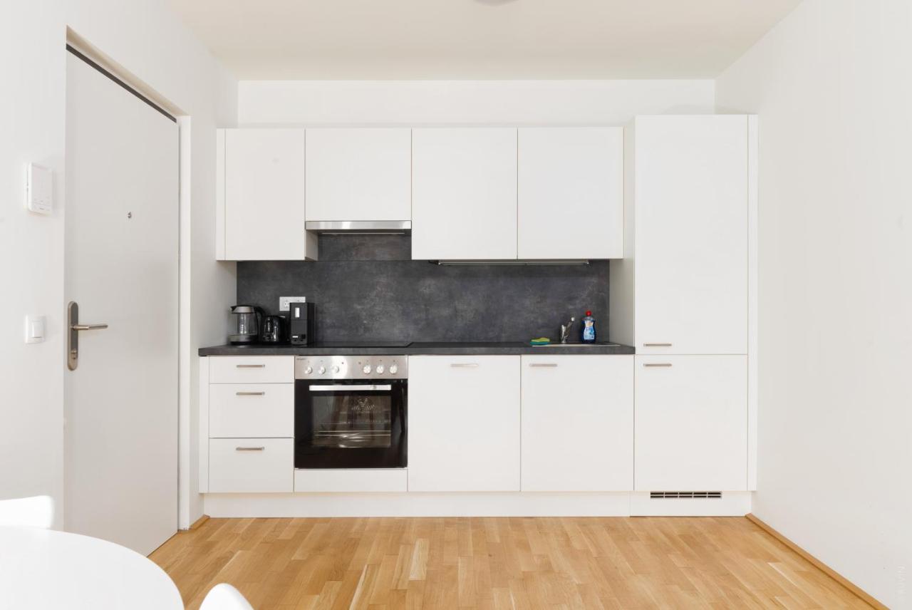 Whats-App Self-Check-In - 1Br Apartment, Near Airport,15 Min To Center Вена Экстерьер фото