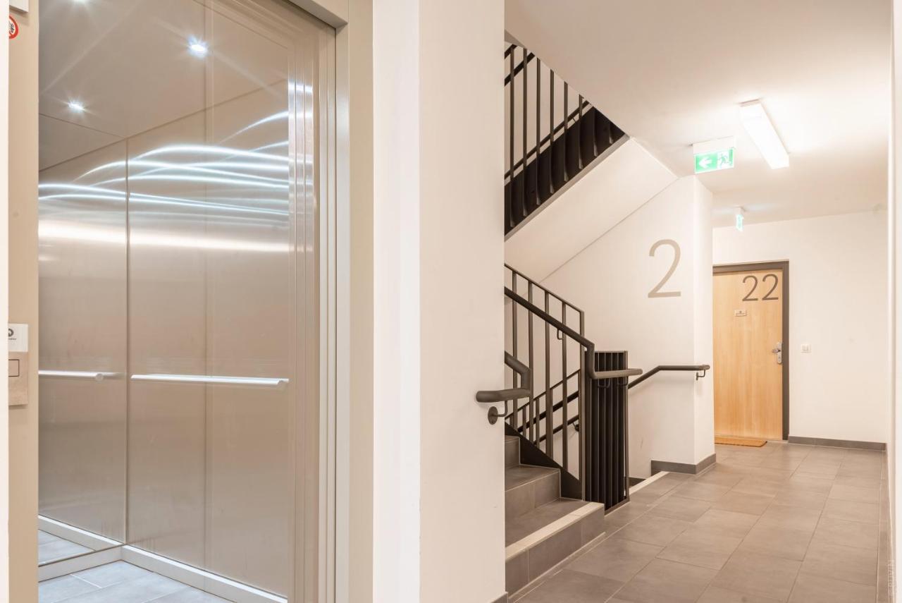 Whats-App Self-Check-In - 1Br Apartment, Near Airport,15 Min To Center Вена Экстерьер фото