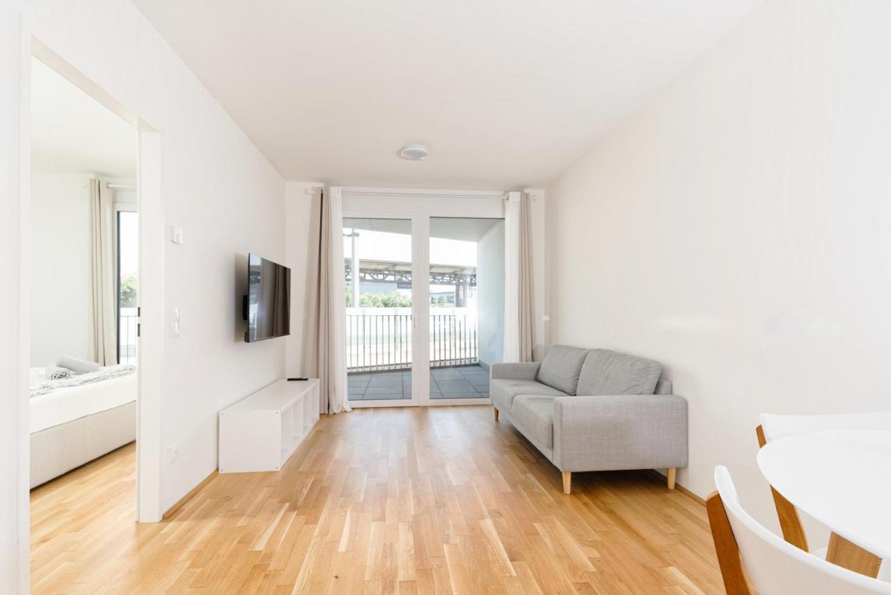 Whats-App Self-Check-In - 1Br Apartment, Near Airport,15 Min To Center Вена Экстерьер фото