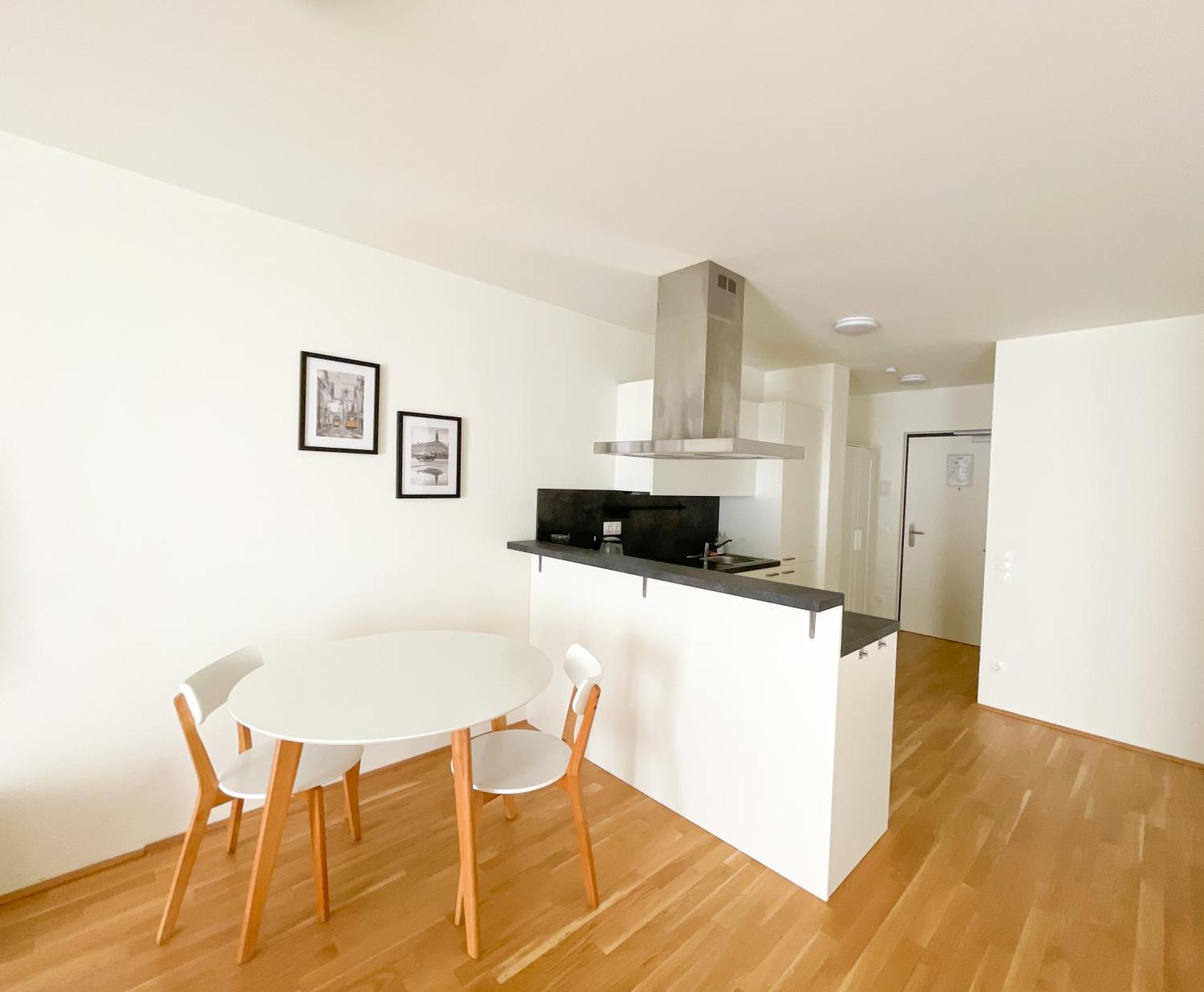 Whats-App Self-Check-In - 1Br Apartment, Near Airport,15 Min To Center Вена Номер фото